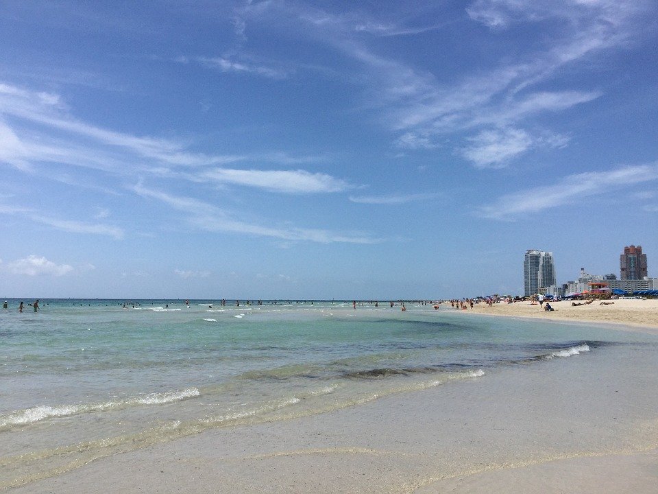 Seaside Serenity: Miami Beach's Oceanfront Rental Gems