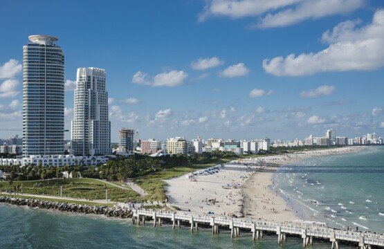 The Ultimate Guide to Luxury Living: Miami Beach Homes