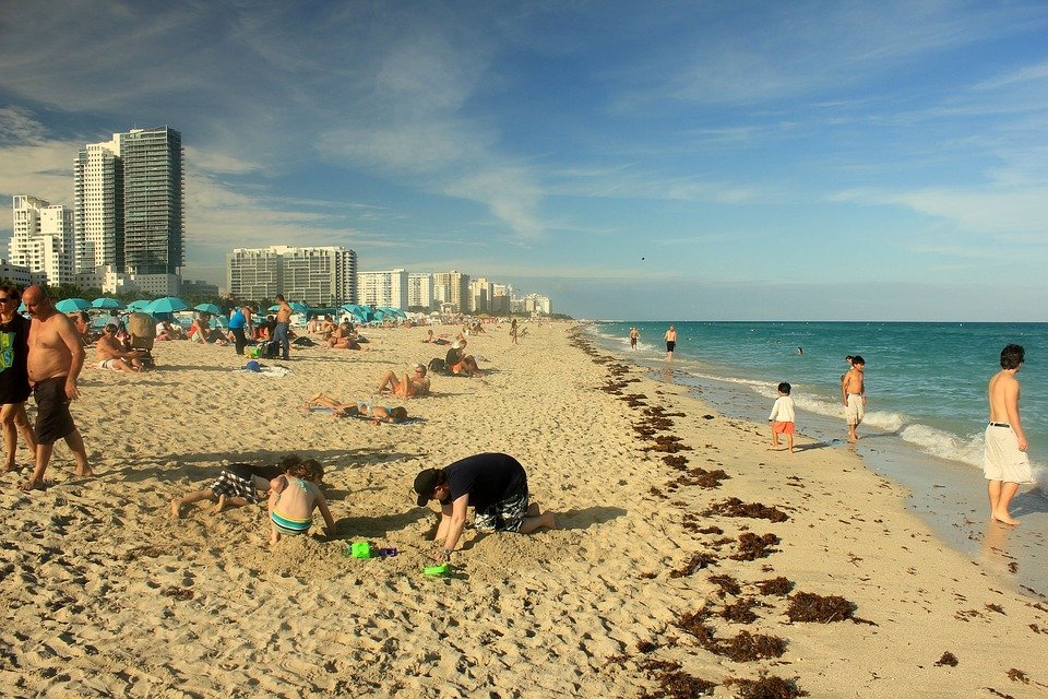 Luxurious Living: Explore Miami Beach Private Rentals